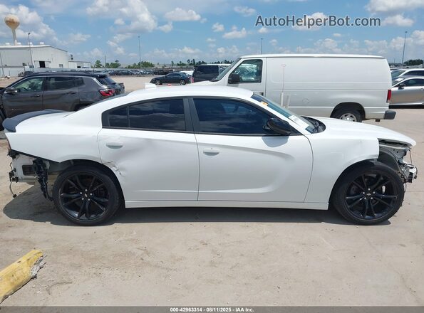2C3CDXHG3JH174271 2018 DODGE CHARGER Белый 
