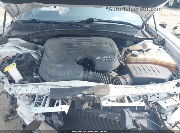 2C3CDXHG7LH228819 2020 DODGE CHARGER Белый Вид сзади