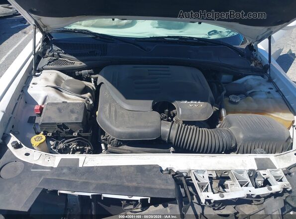 2C3CDZAG1HH664014 2017 DODGE CHALLENGER White უკანა ხედი