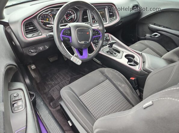 2C3CDZAG7JH310651 2018 DODGE CHALLENGER Purple 