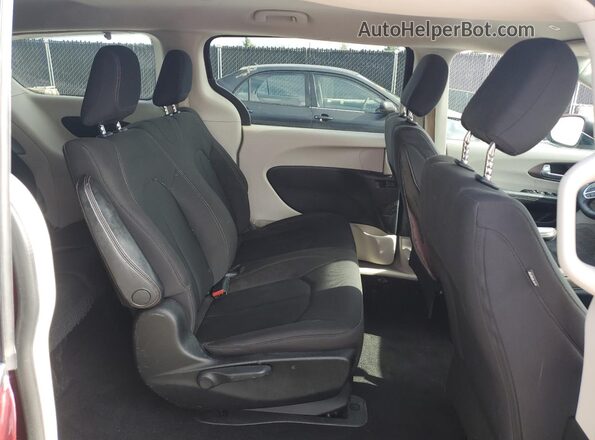 2C4RC1AGXJR194933 2018 CHRYSLER PACIFICA Red 