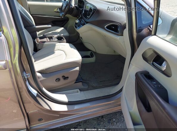 2C4RC1BG3JR237166 2018 CHRYSLER PACIFICA Brown 