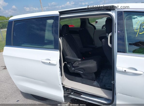 2C4RC1CG1PR534475 2023 CHRYSLER VOYAGER White 