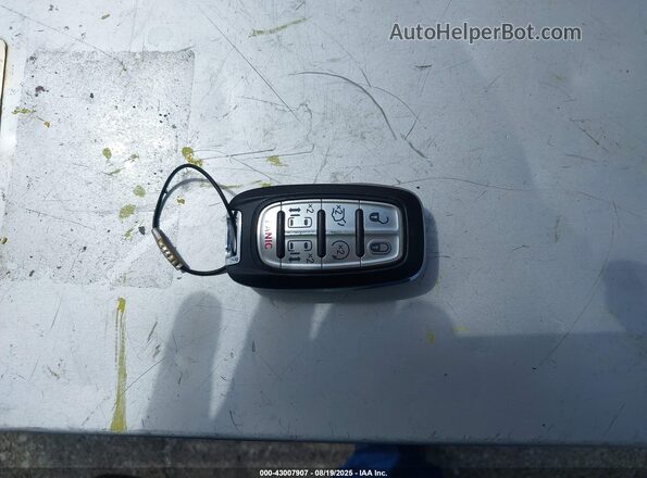 2C4RC1CG1PR534475 2023 CHRYSLER VOYAGER White 