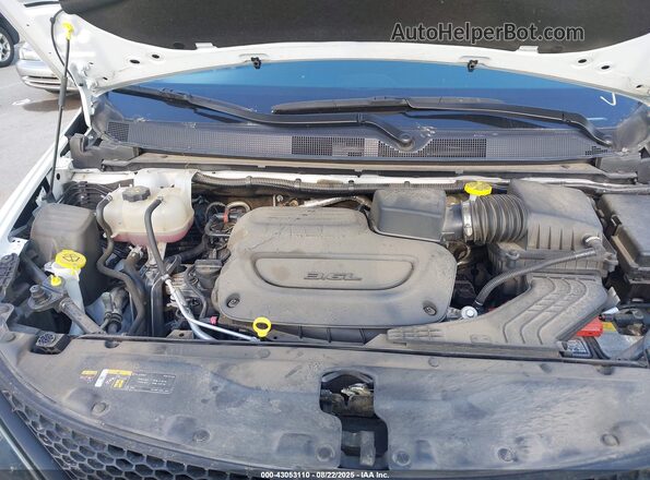 2C4RC1CG1RR105744 2024 CHRYSLER VOYAGER Белый Вид сзади