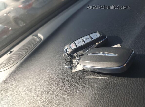 2C4RC1CG3MR577551 2021 CHRYSLER VOYAGER  სალონის 360-გრადუსიანი ხედი