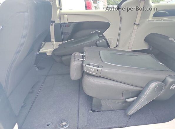 2C4RC1CG5RR141436 2024 CHRYSLER VOYAGER  Задня права чверть