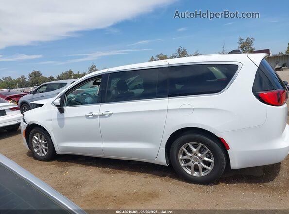 2C4RC1CG6NR160149 2022 CHRYSLER VOYAGER White Սալոնի 360 աստիճան տեսք