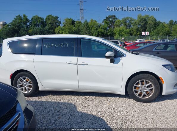2C4RC1CG7LR281706 2020 CHRYSLER VOYAGER White Vista interior trasera