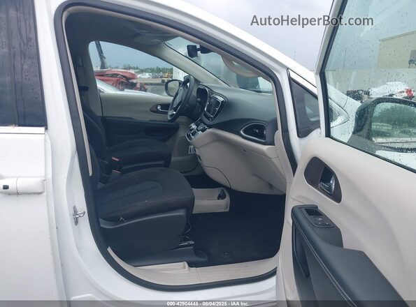 2C4RC1CG8PR525904 2023 CHRYSLER VOYAGER White წინა სალონის ხედი