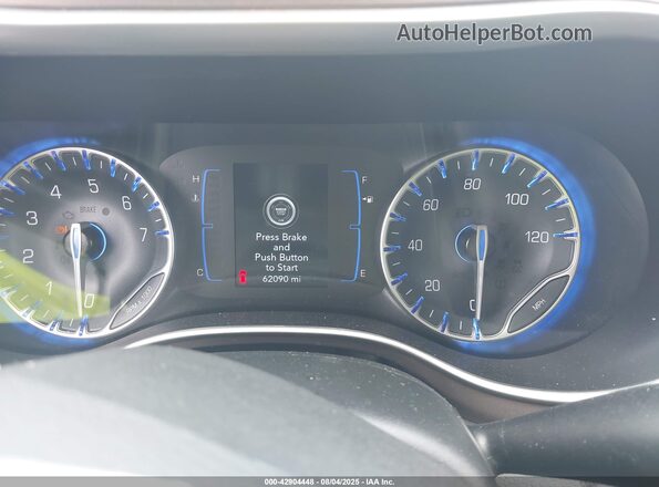 2C4RC1CG8PR525904 2023 CHRYSLER VOYAGER White უკანა სავარძლების ხედი