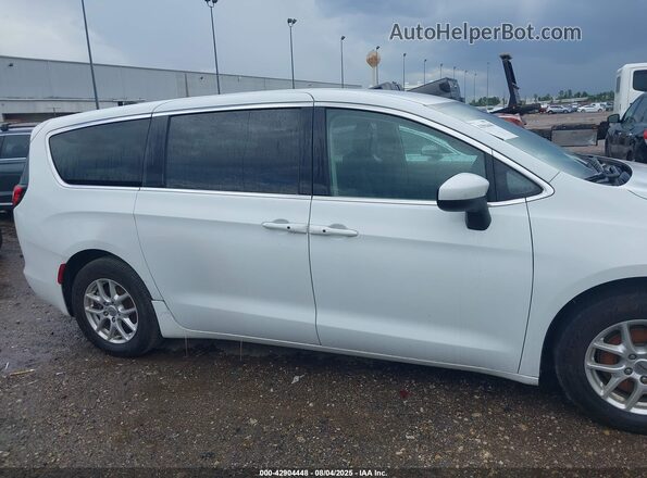 2C4RC1CG8PR525904 2023 CHRYSLER VOYAGER White უკანა სალონის ხედი