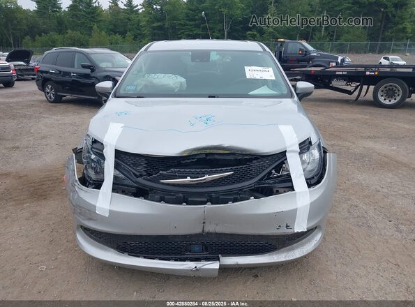 2C4RC1CG8PR611052 2023 CHRYSLER VOYAGER Silver Սարքավորումների վահանակի տեսք