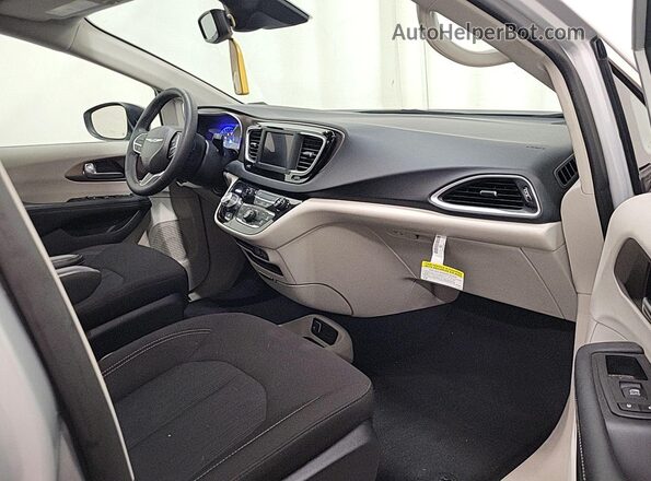 2C4RC1CG9RR137499 2024 CHRYSLER VOYAGER  წინა სალონის ხედი