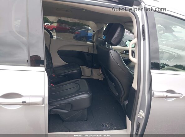 2C4RC1DG2LR265010 2020 CHRYSLER VOYAGER Gray Вид наклейки з VIN-кодом