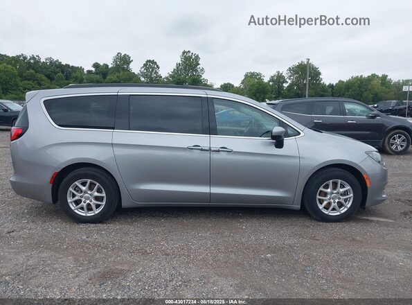 2C4RC1DG2LR265010 2020 CHRYSLER VOYAGER Gray Вид задньої частини салону
