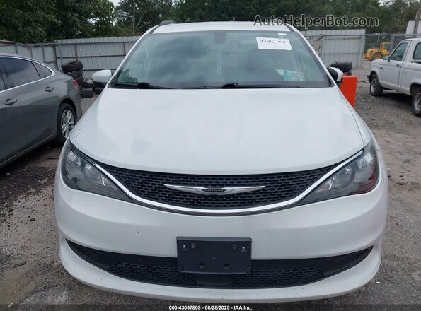 2C4RC1DG3MR520961 2021 CHRYSLER VOYAGER Белый Вид спереди