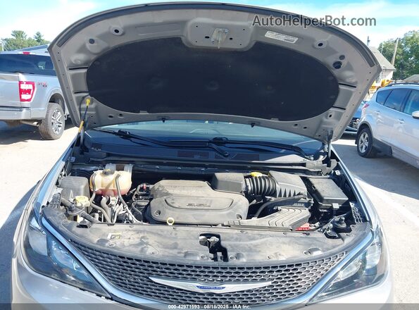 2C4RC1DG8LR283317 2020 CHRYSLER VOYAGER Silver Vista trasera