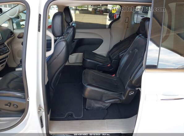 2C4RC1GG0JR185438 2018 CHRYSLER PACIFICA Белый 