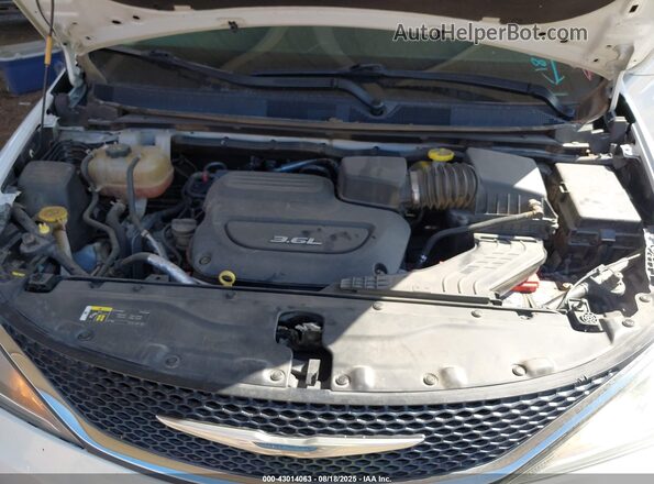 2C4RC1GG0JR185438 2018 CHRYSLER PACIFICA Белый 