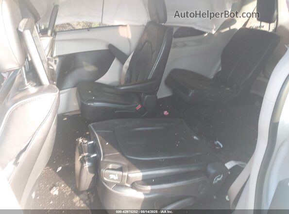 2C4RC1GG0JR232810 2018 CHRYSLER PACIFICA White 