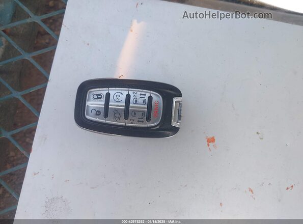 2C4RC1GG0JR232810 2018 CHRYSLER PACIFICA White 
