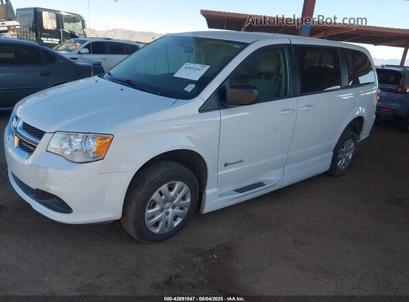 2C7WDGBG9JR231510 2018 DODGE GRAND CARAVAN White Front left