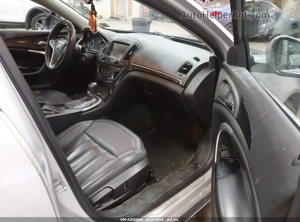 2G4GL5EXXH9197815 2017 BUICK REGAL Silver Widok wnętrza z przodu