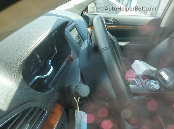 2LMHJ5AT2KBL00484 2019 LINCOLN MKT Burgundy Սարքավորումների վահանակի տեսք