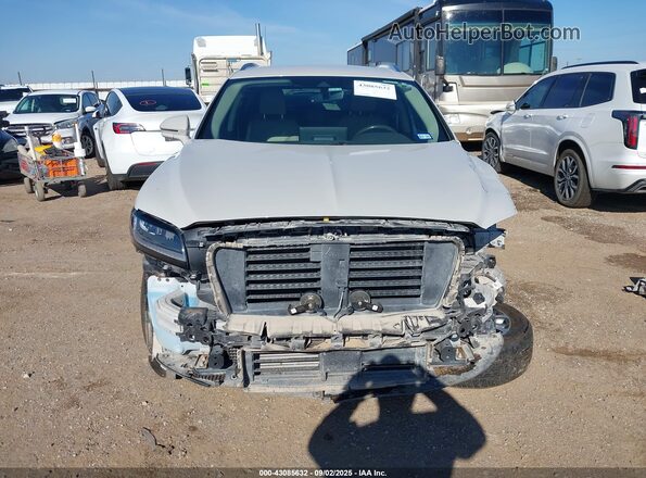 2LMPJ6J92MBL14426 2021 LINCOLN NAUTILUS Cream 