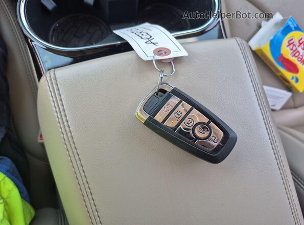 2LMPJ6K97MBL11486 2021 LINCOLN NAUTILUS  Vista del salpicadero