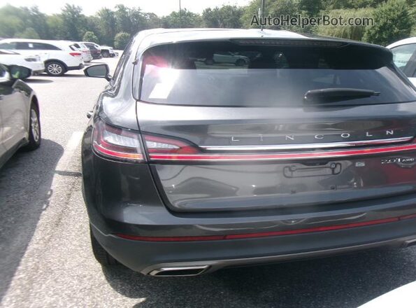 2LMPJ8K98LBL07697 2020 LINCOLN NAUTILUS  Widok komory silnika