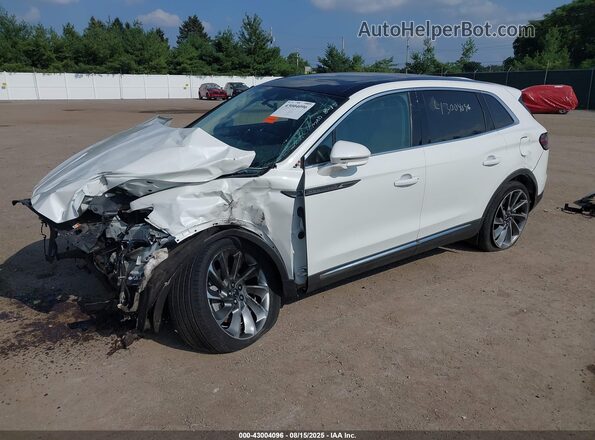 2LMPJ8KP6NBL18361 2022 LINCOLN NAUTILUS White 