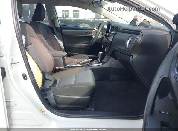 2T1BURHE0JC010603 2018 TOYOTA LL White 