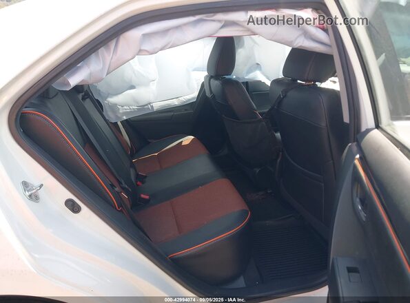 2T1BURHE0JC118784 2018 TOYOTA LL Белый 