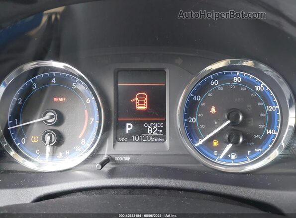 2T1BURHE2JC085626 2018 TOYOTA LL Black 