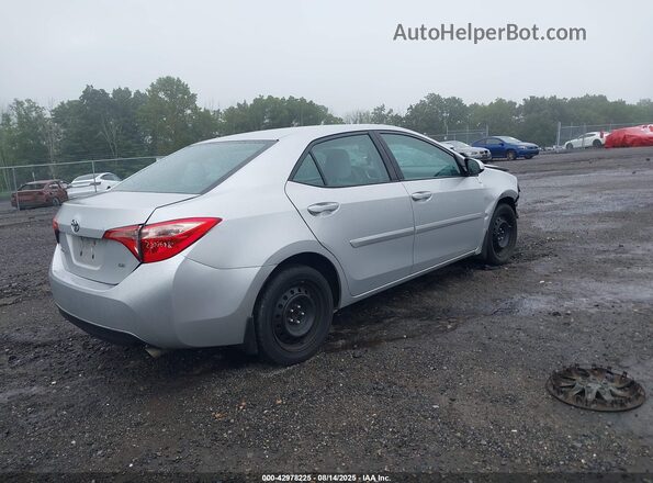 2T1BURHE8JC004399 2018 TOYOTA LL Silver 