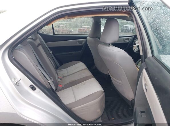 2T1BURHE8JC004399 2018 TOYOTA LL Silver 