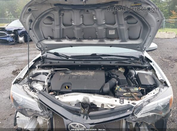 2T1BURHE8JC004399 2018 TOYOTA LL Silver 