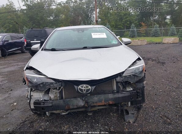 2T1BURHE8JC004399 2018 TOYOTA LL Silver 