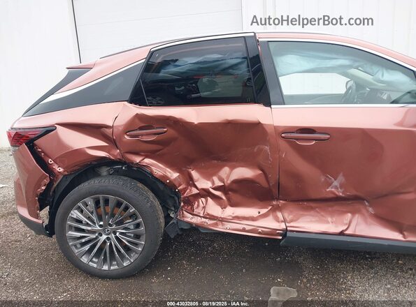 2T2BBMCAXPC005183 2023 LEXUS RX Orange Widok z przodu