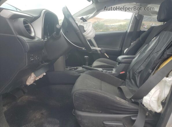 2T3RFREV0JW800860 2018 TOYOTA RAV4 Silver 