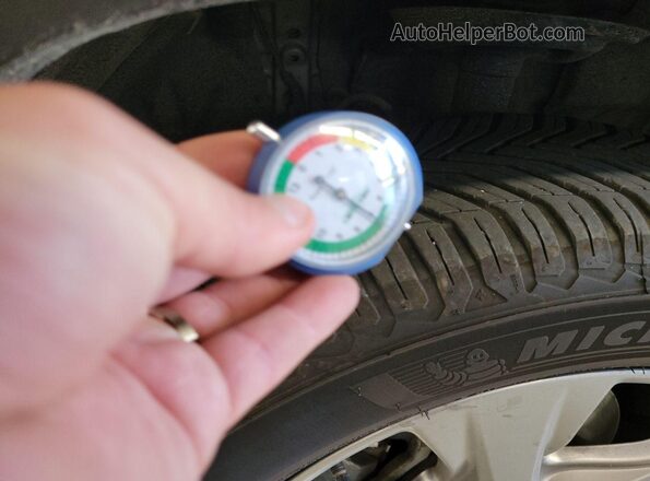 2T3RWRFV8PW172571 2023 TOYOTA LE  Вид подкапотного пространства
