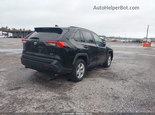 2T3W1RFV3MC132459 2021 TOYOTA LE Черный Задняя правая четверть