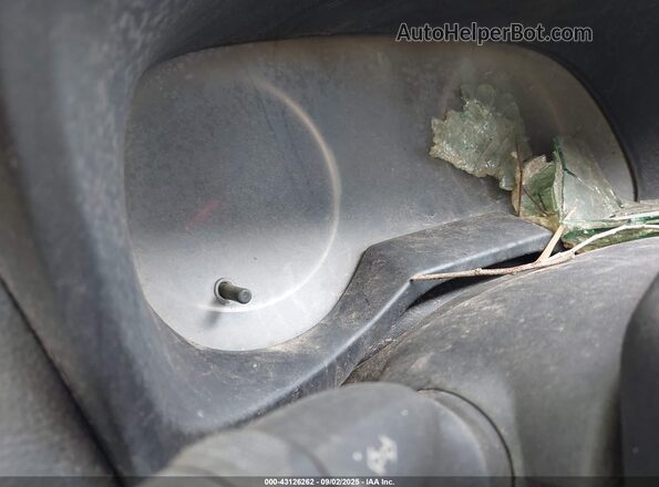 2T3W1RFV5LC052871 2020 TOYOTA LE White Vista de los asientos traseros