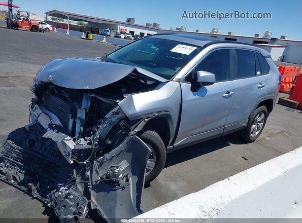 2T3W1RFV5MC097133 2021 TOYOTA LE Серебряный 
