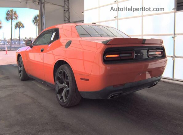 2C3CDZAG8JH235930 2018 DODGE CHALLENGER Оранжевый 