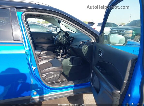 3C4NJCBB6MT559905 2021 JEEP COMPASS Синий Вид салона спереди