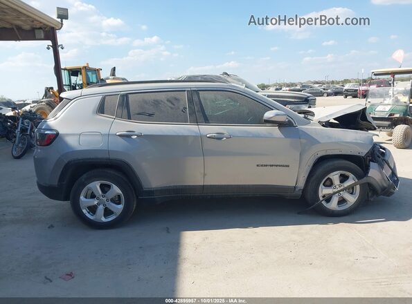 3C4NJCBB9MT604710 2021 JEEP COMPASS Silver Rear interior view
