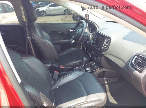 3C4NJCCB6MT526465 2021 JEEP COMPASS Red Вид салону спереду